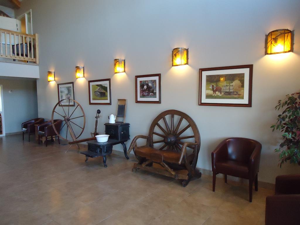 Auberge Bouctouche Inn & Suites Buitenkant foto