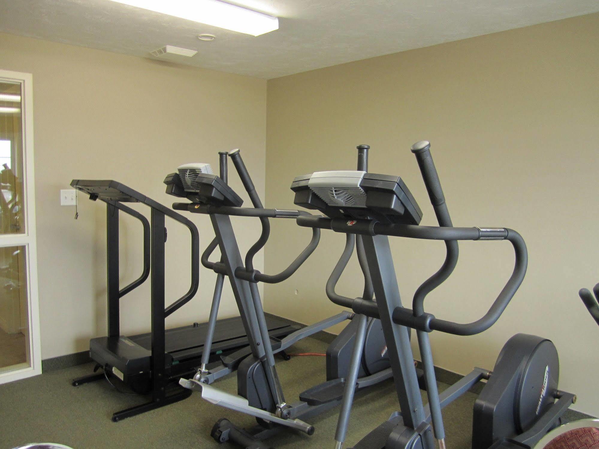 Auberge Bouctouche Inn & Suites Buitenkant foto